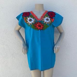 MEXICAN EMBROIDERED BLOUSE IN BLUE